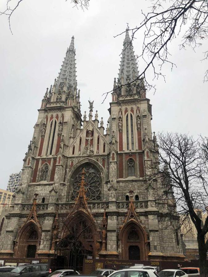 Апартаменты Дворец Украины С Круглой Кроватью Kiev Luaran gambar